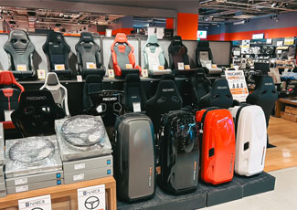 A PIT AUTOBACS KYOTO SHIJO